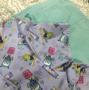 Ladies XL dental scrubs New w/o tags. Super soft.